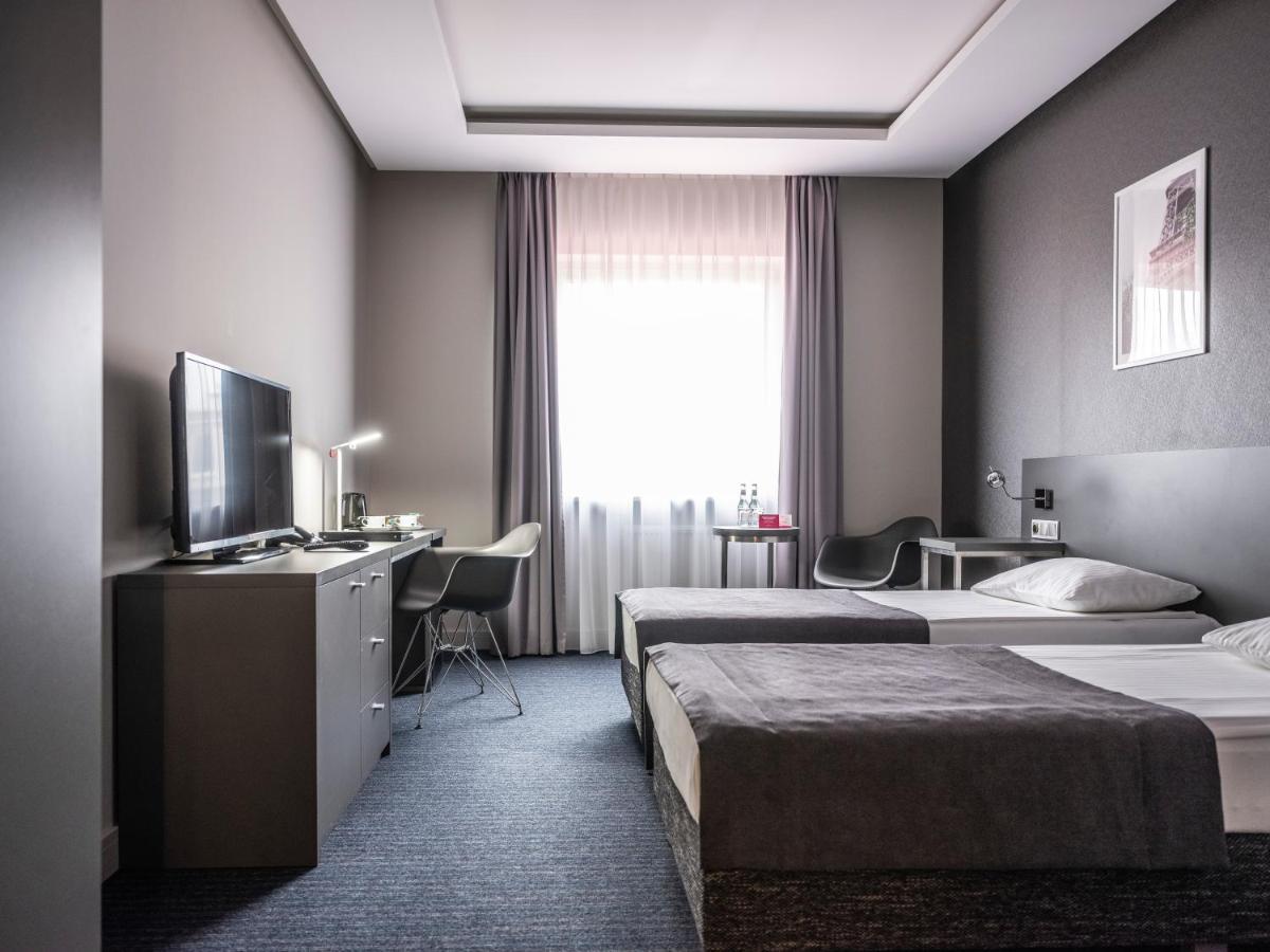 Hotel Europa Starachowice Buitenkant foto