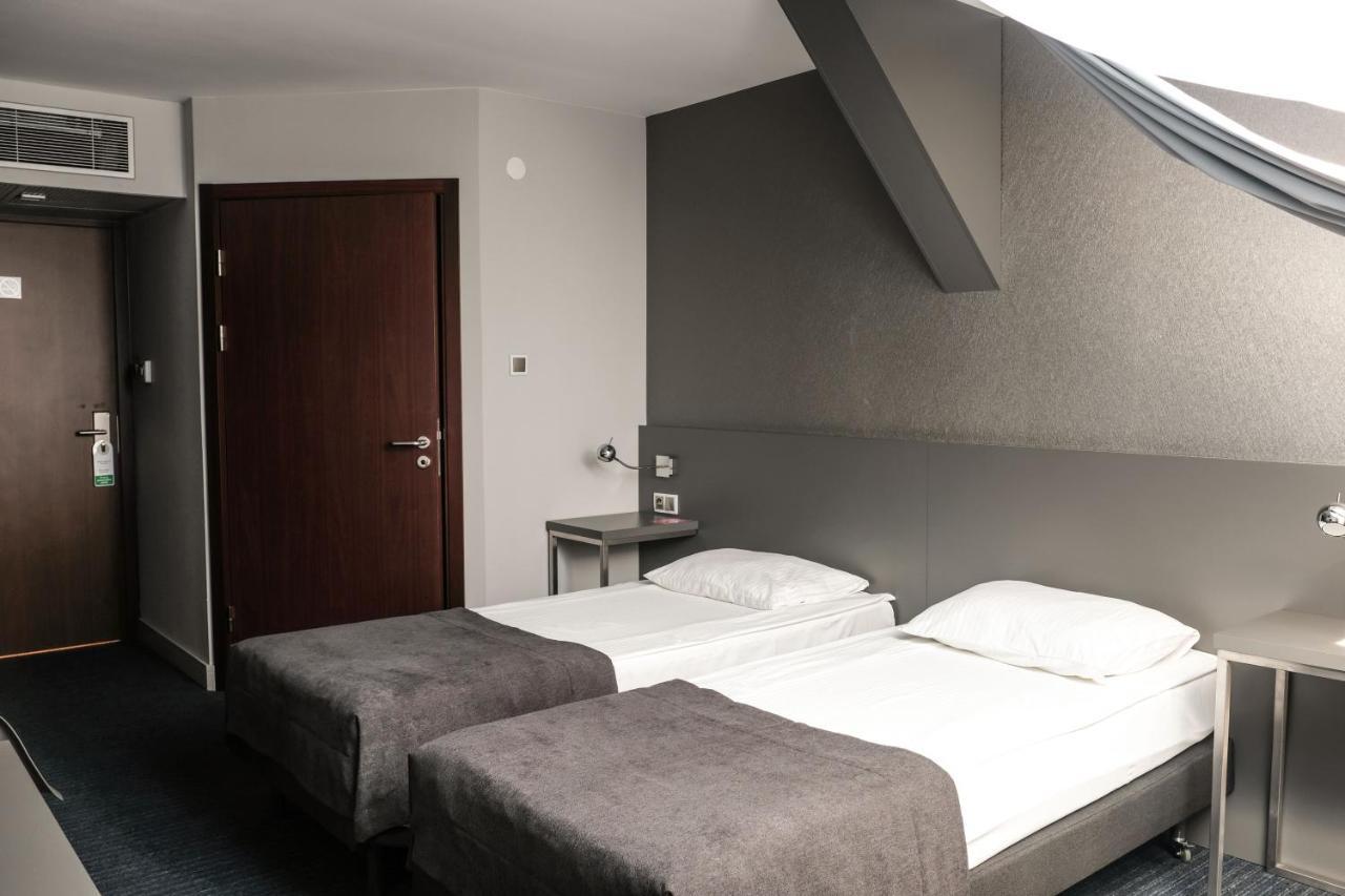 Hotel Europa Starachowice Buitenkant foto